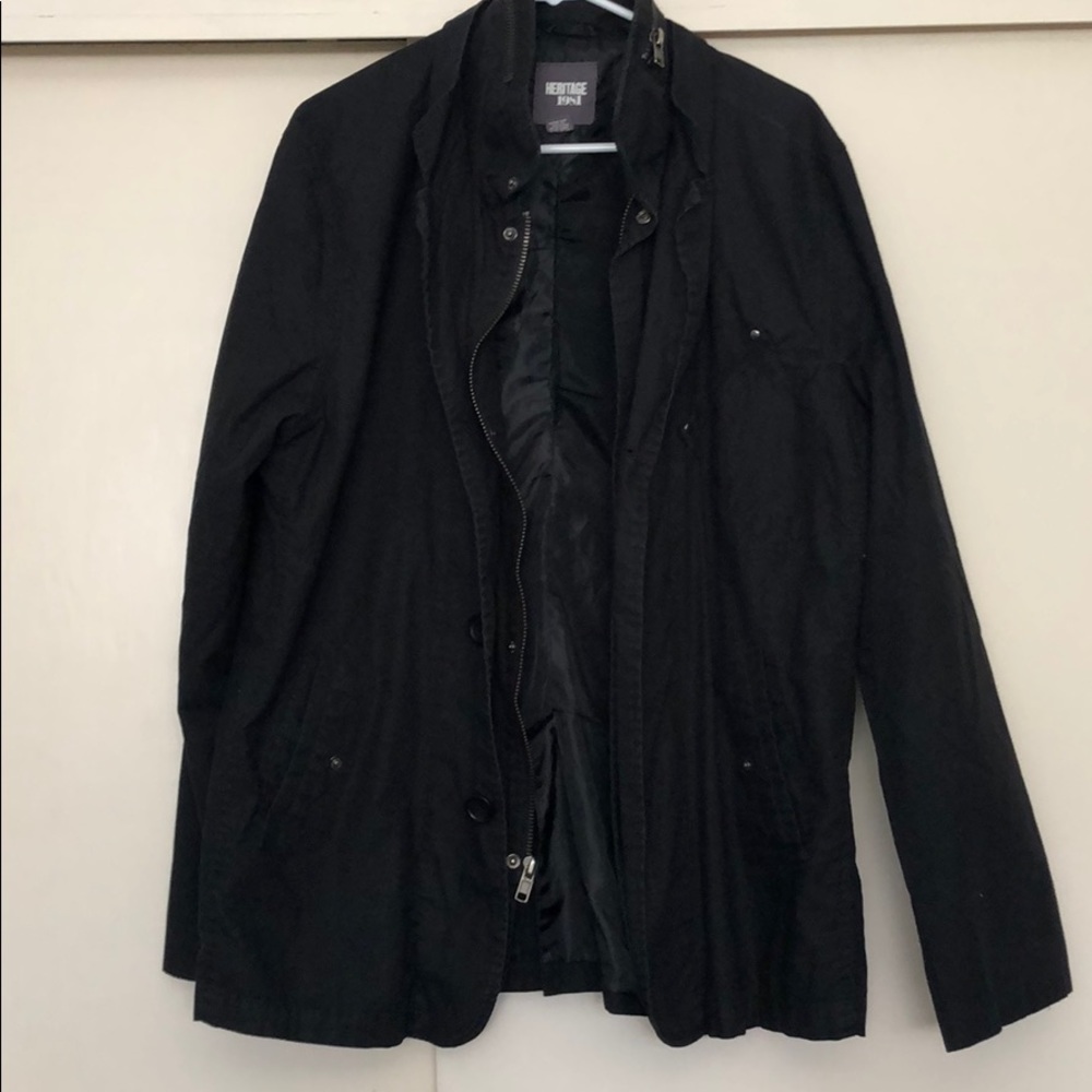 Men’s black utility jacket